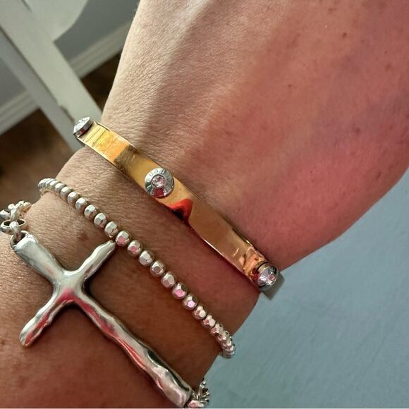 Henri Bendel Hinged Rose Gold bangle Bracelet - Picture 3 of 12